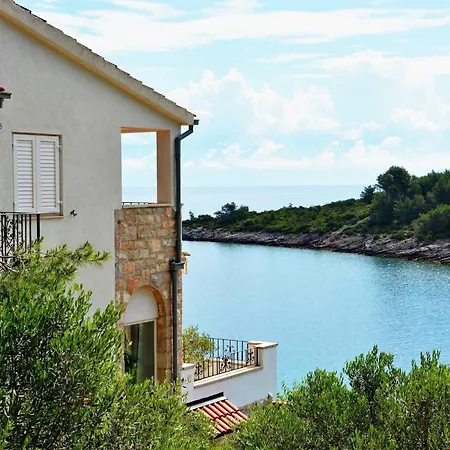 Blissful Bay - Two Bedroom With Terrace